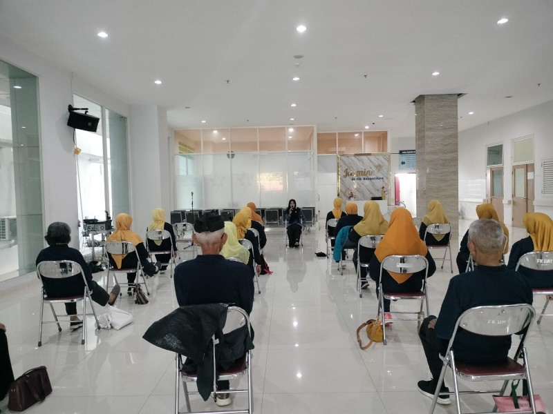 Pendampingan komunitas lansia "Gemes AH" berlatih keterampilan kognitif dan psikomotorik pada lansia (Sabtu2/5/2026)